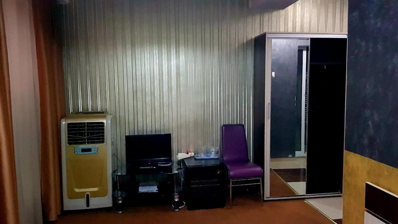 Asia Hotel Târgu Jiu Dış mekan fotoğraf