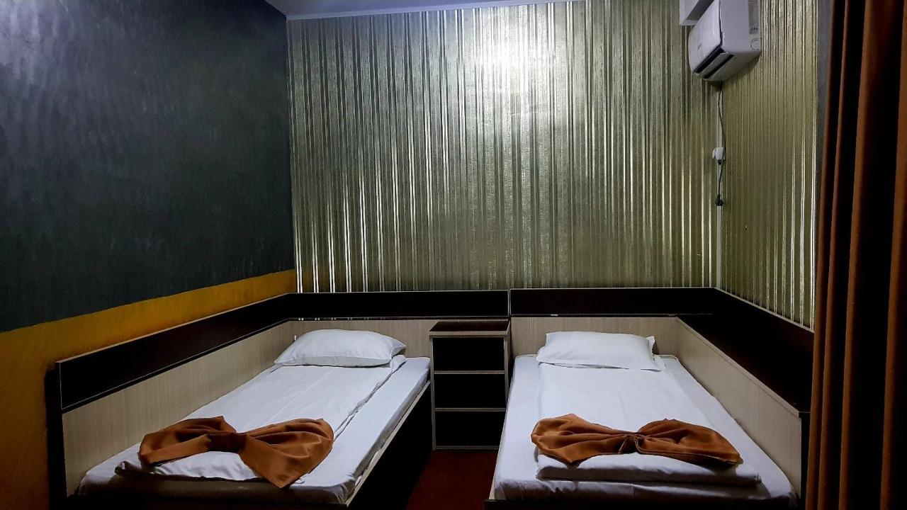 Asia Hotel Târgu Jiu Dış mekan fotoğraf