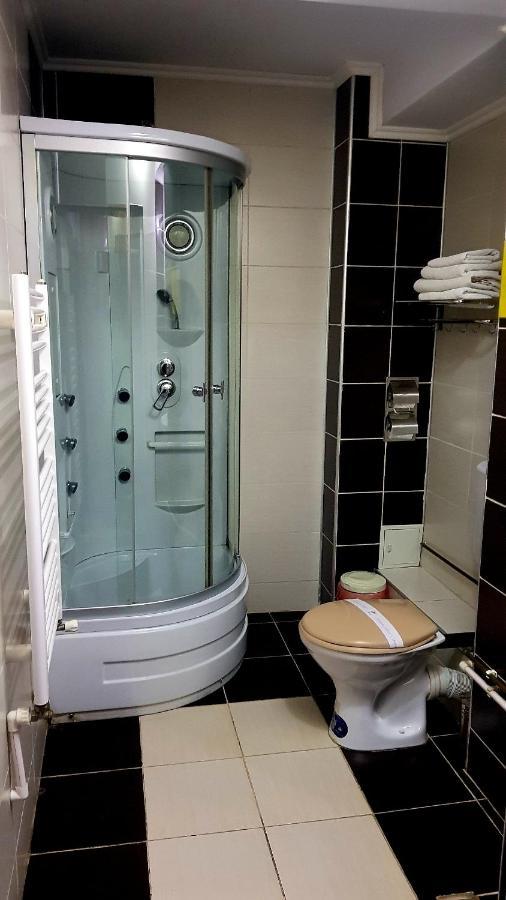 Asia Hotel Târgu Jiu Dış mekan fotoğraf