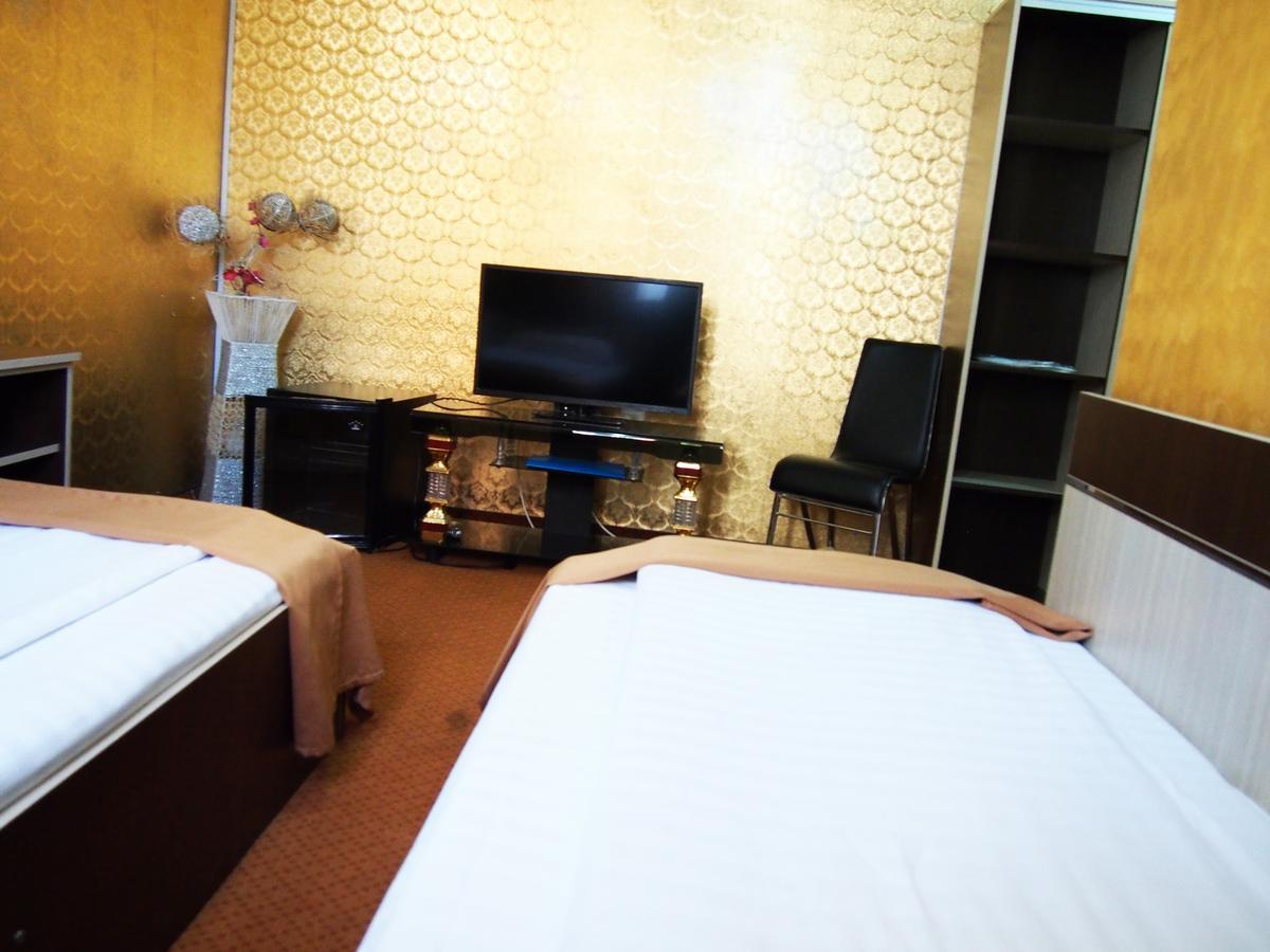 Asia Hotel Târgu Jiu Dış mekan fotoğraf