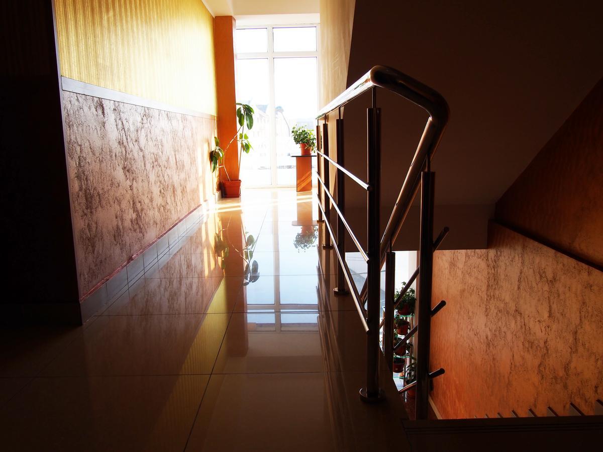 Asia Hotel Târgu Jiu Dış mekan fotoğraf